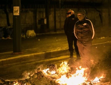 Επιθέσεις με μολότοφ κοντά στο Πολυτεχνείο